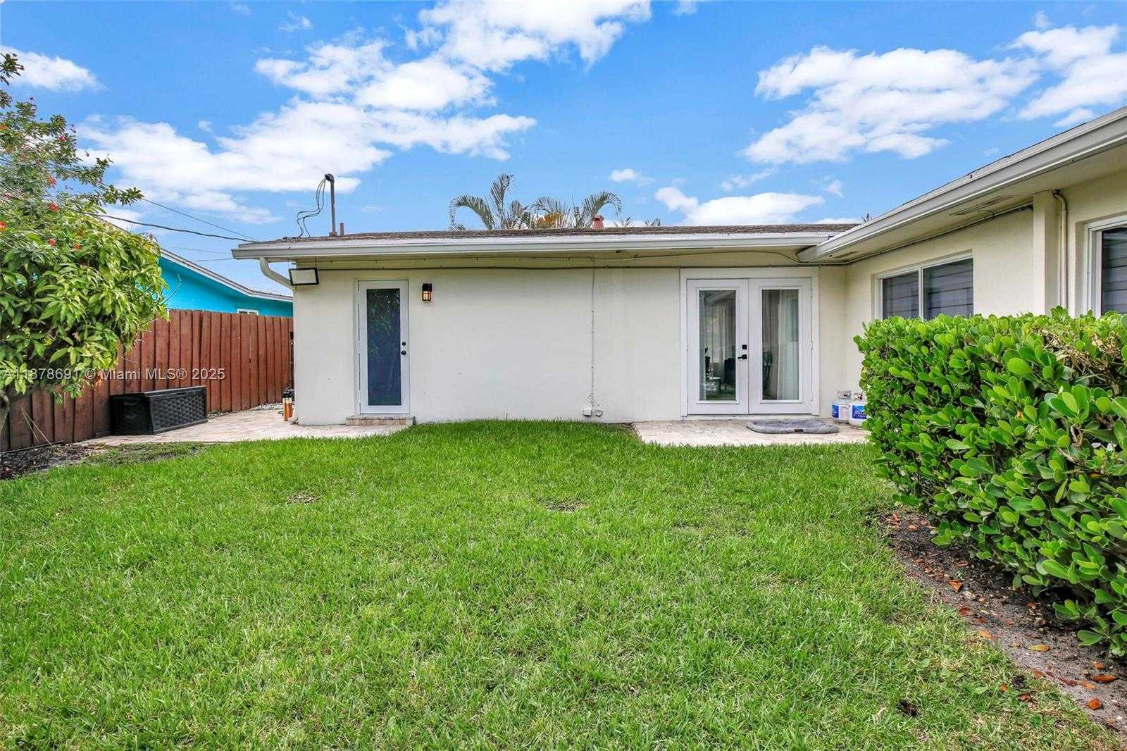 Small Image of 4117 MCKINLEY ST, Hollywood Number 34