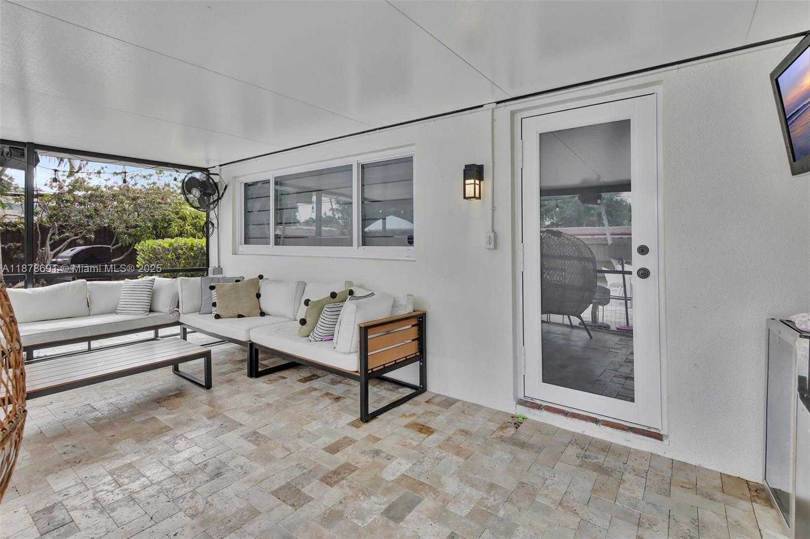 Small Image of 4117 MCKINLEY ST, Hollywood Number 38
