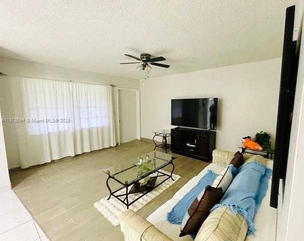 Small Image of 5300 WASHINGTON ST #S112, Hollywood Number 3