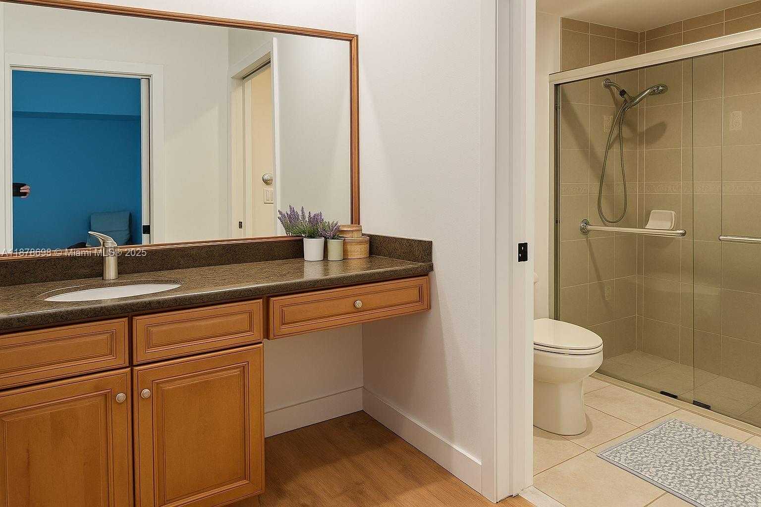 Small Image of 2155 BATON ROUGE, Weston Number 5