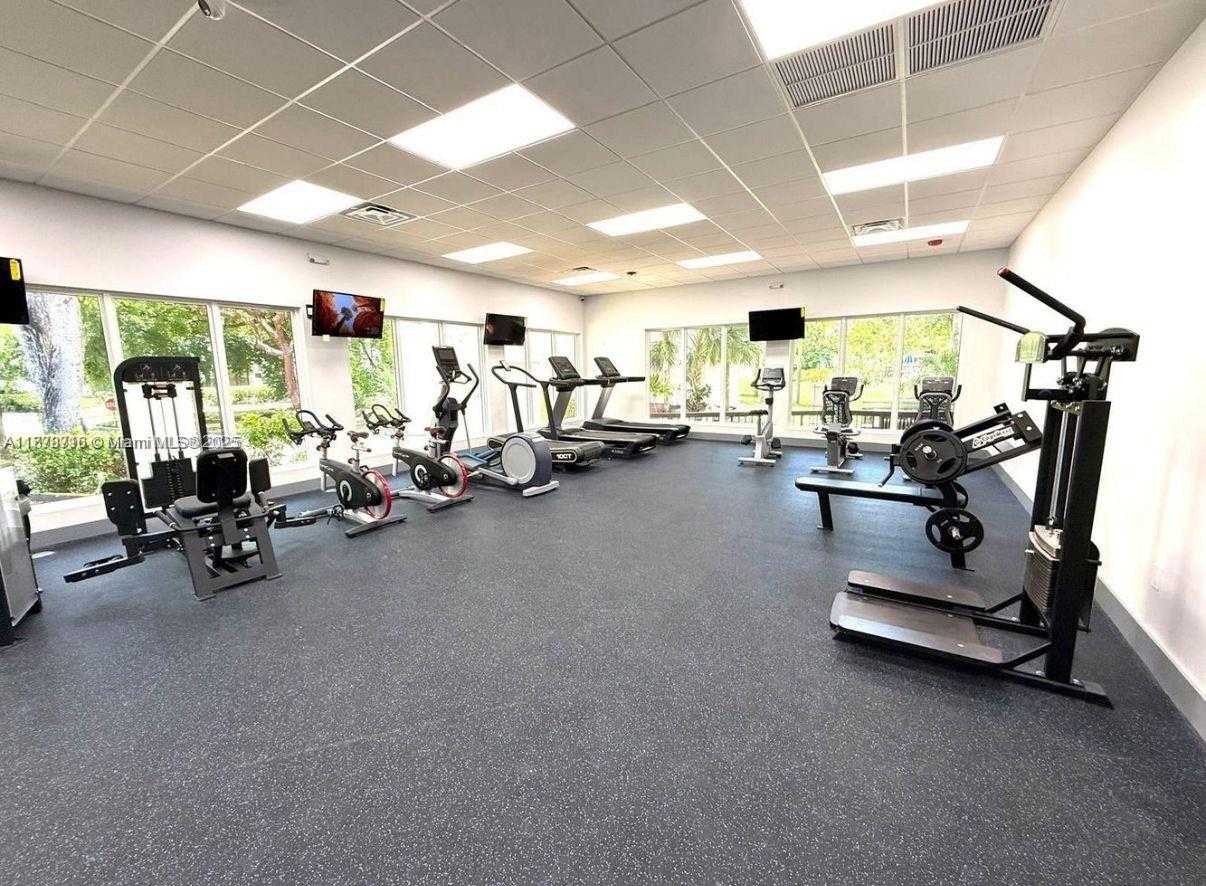 Small Image of 16909 NORTH BAY RD #507, Sunny Isles Beach Number 10