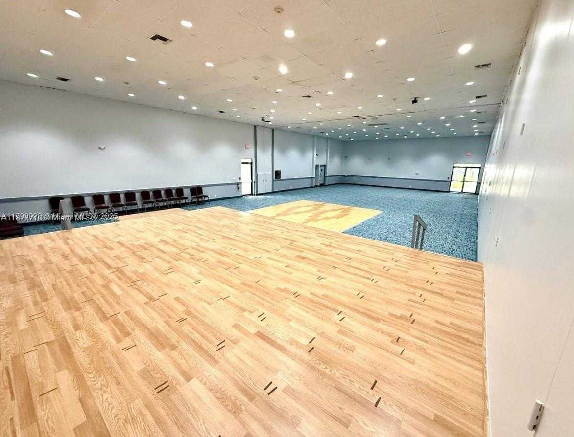 Small Image of 16909 NORTH BAY RD #507, Sunny Isles Beach Number 11