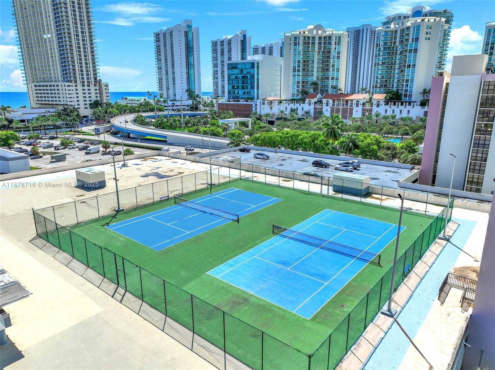 Small Image of 16909 NORTH BAY RD #507, Sunny Isles Beach Number 17