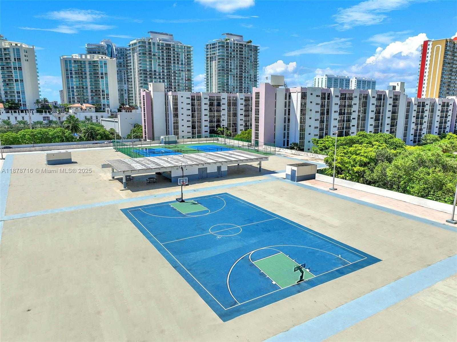 Small Image of 16909 NORTH BAY RD #507, Sunny Isles Beach Number 18