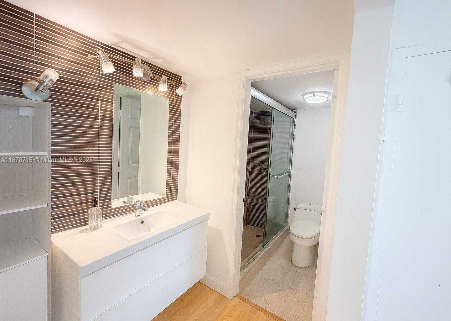 Small Image of 16909 NORTH BAY RD #507, Sunny Isles Beach Number 7