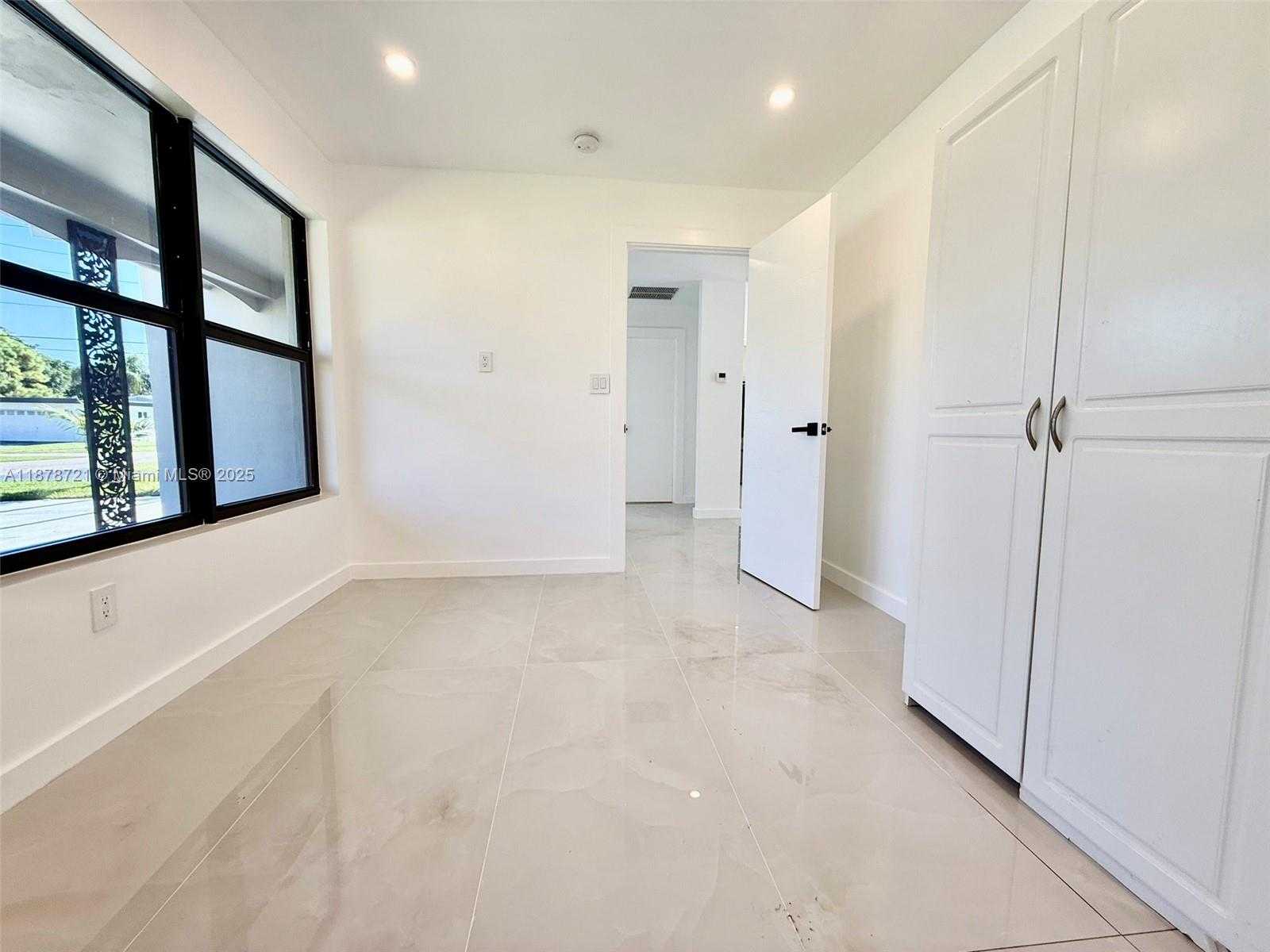 Small Image of 3322 COOLIDGE ST, Hollywood Number 20