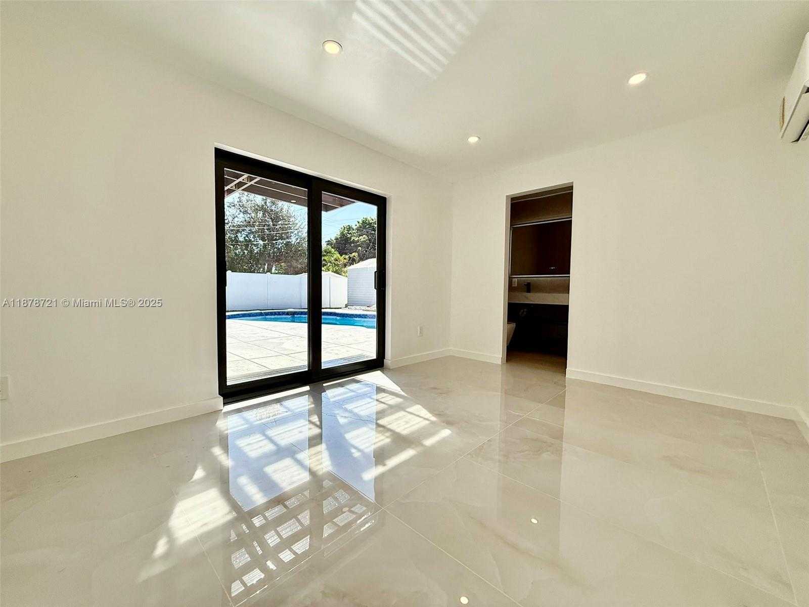Small Image of 3322 COOLIDGE ST, Hollywood Number 9