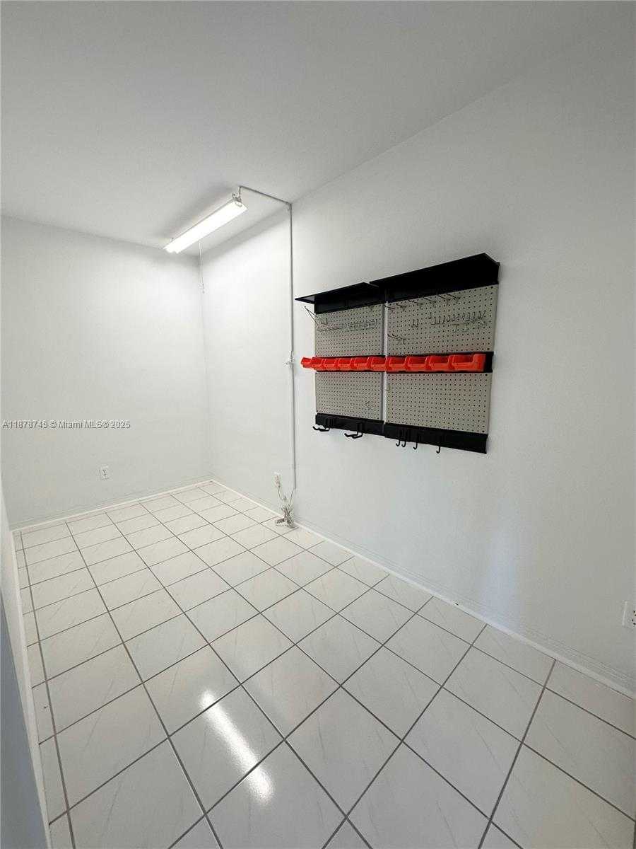 Small Image of 8400 BYRON AVE #2D, Miami Beach Number 8