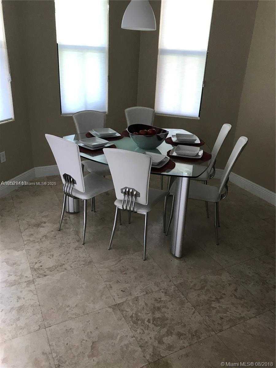 Small Image of 9960 NORTH WEST 10 ST, Doral Number 7