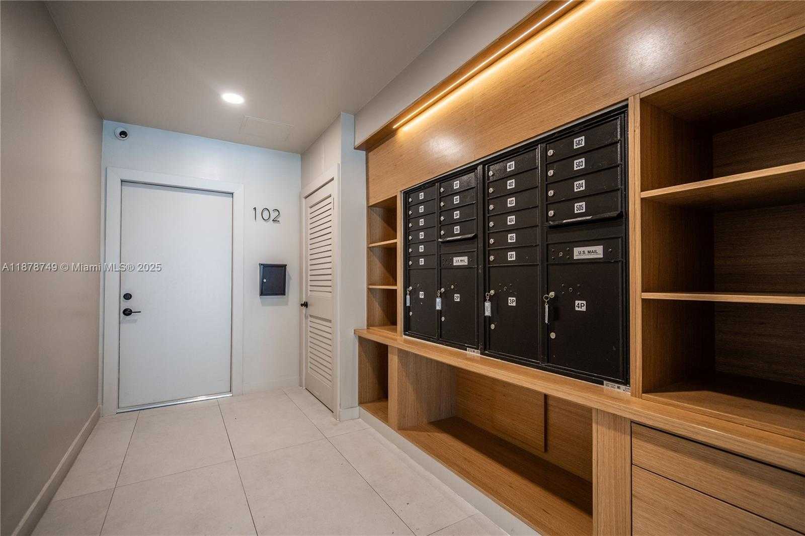 Small Image of 6960 RUE VENDOME #301, Miami Beach Number 27