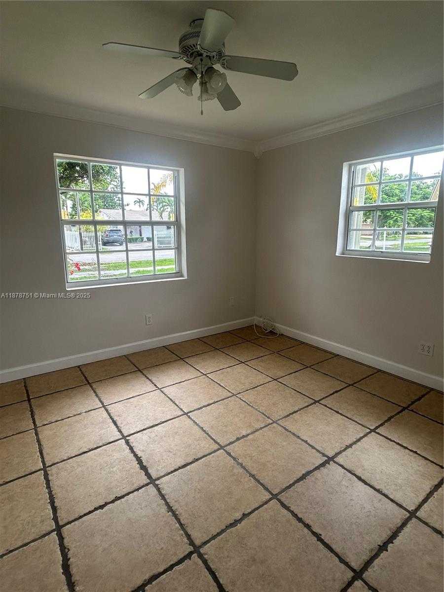 Small Image of 1320 SOUTH WEST 102ND CT, Miami Number 22