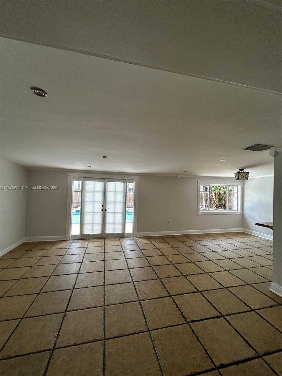 Small Image of 1320 SOUTH WEST 102ND CT, Miami Number 30