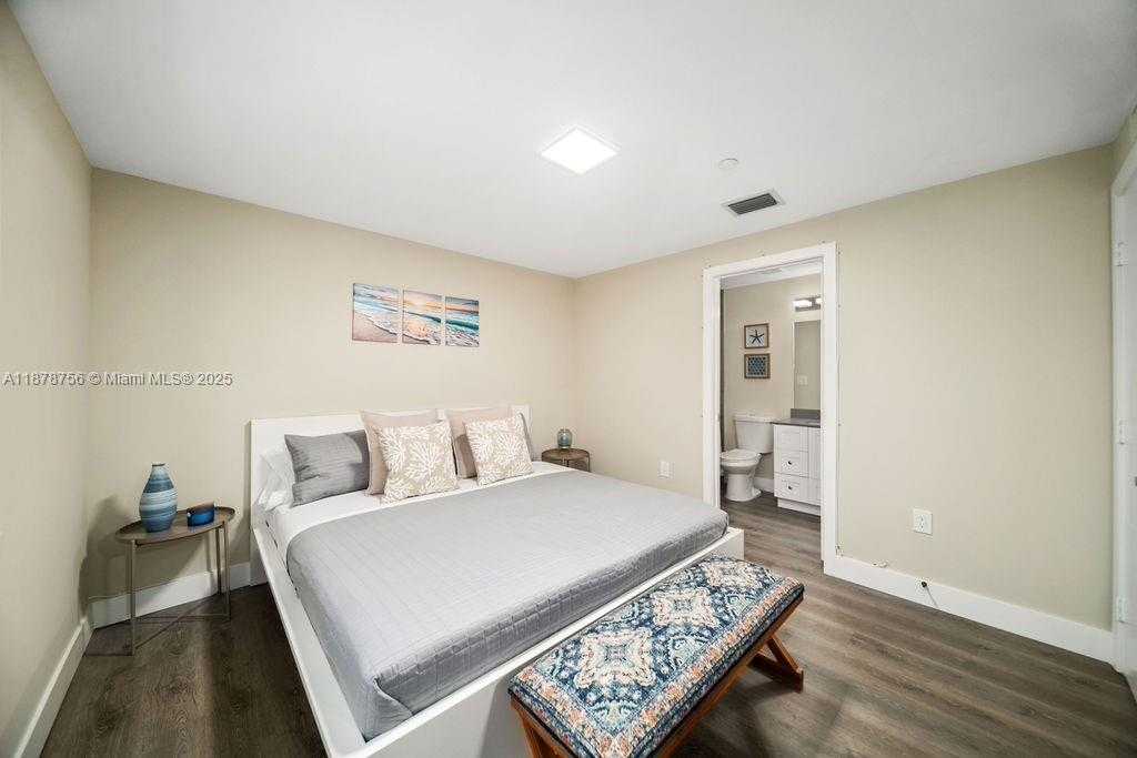 Small Image of 2311 SCOTT ST #4, Hollywood Number 14