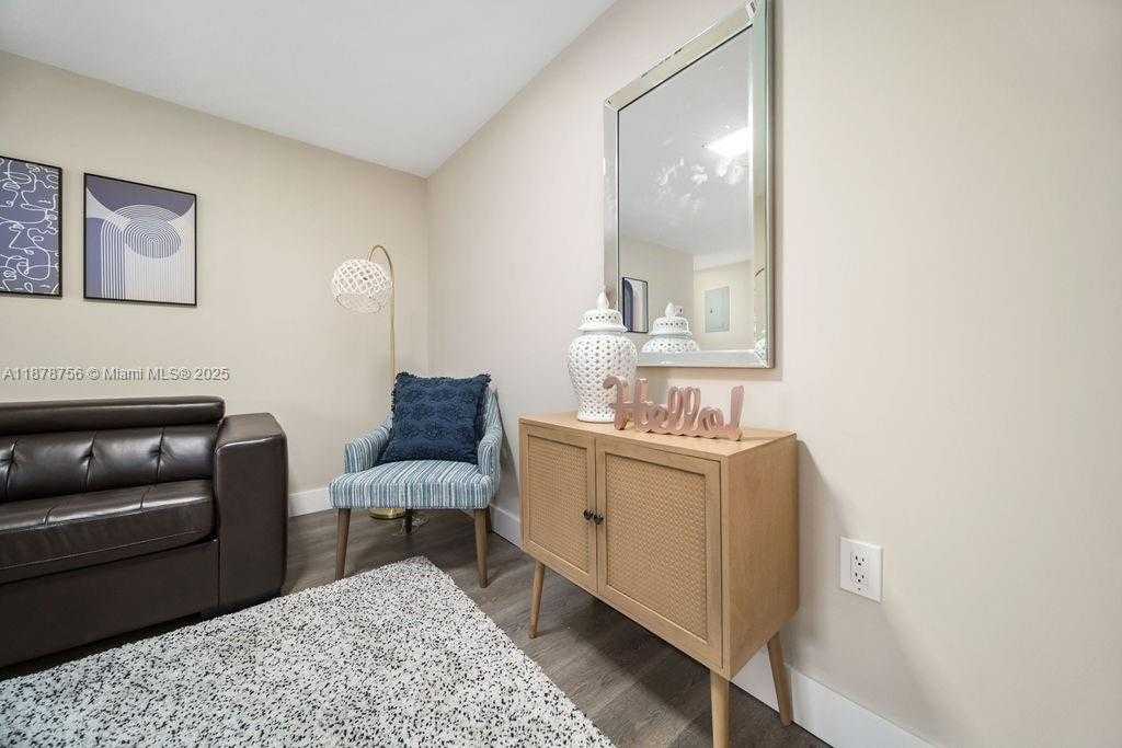 Small Image of 2311 SCOTT ST #4, Hollywood Number 18