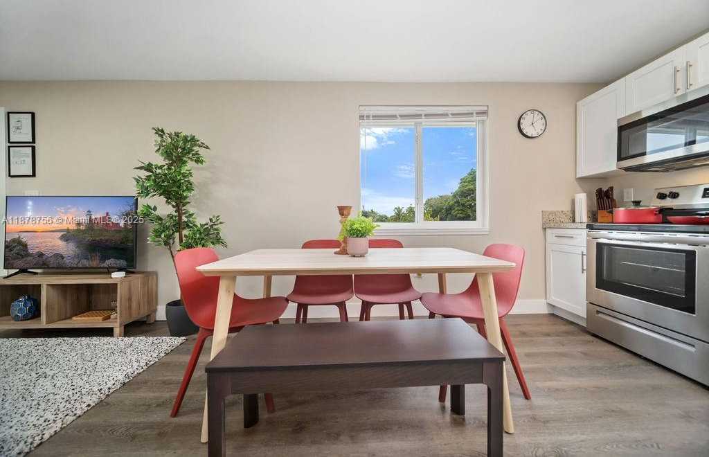 Small Image of 2311 SCOTT ST #4, Hollywood Number 6