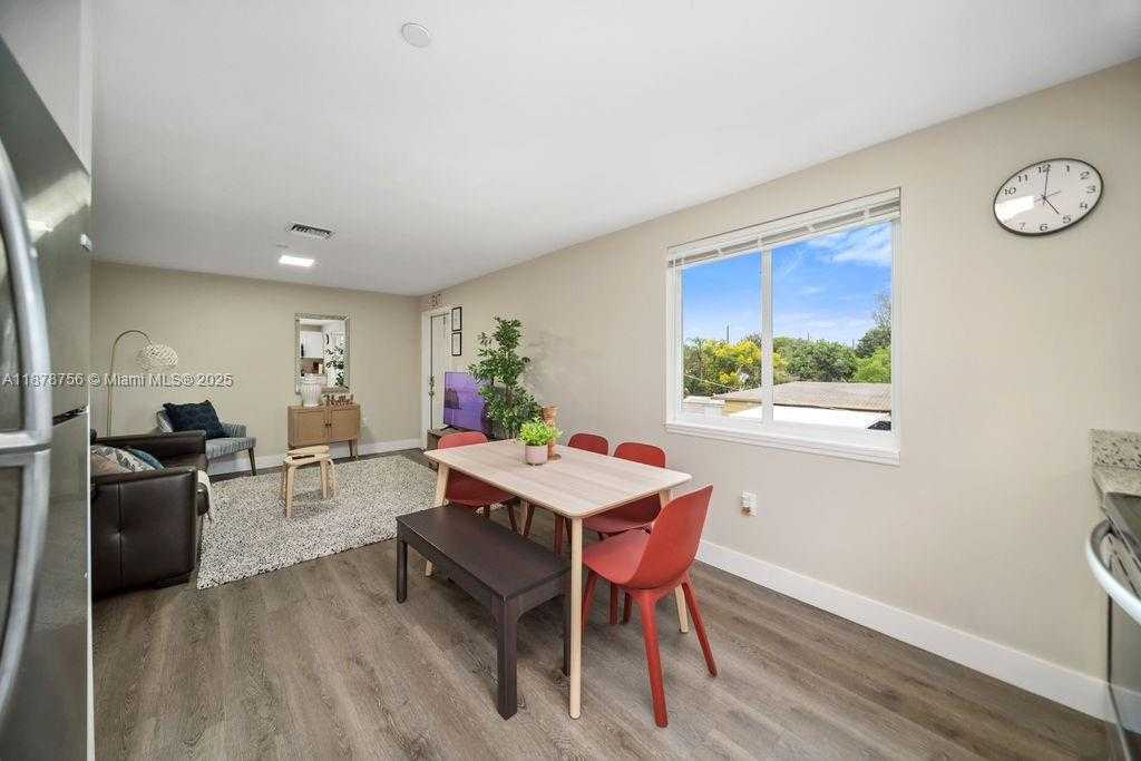 Small Image of 2311 SCOTT ST #4, Hollywood Number 7