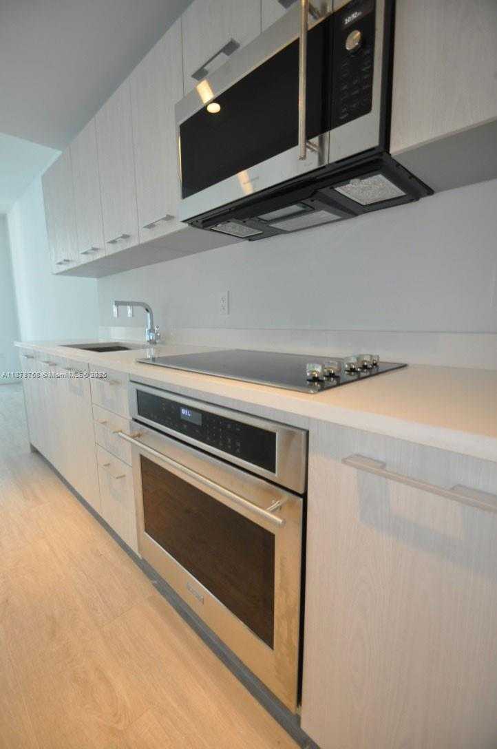 Small Image of 55 SOUTH WEST 9TH ST #2810, Miami Number 13