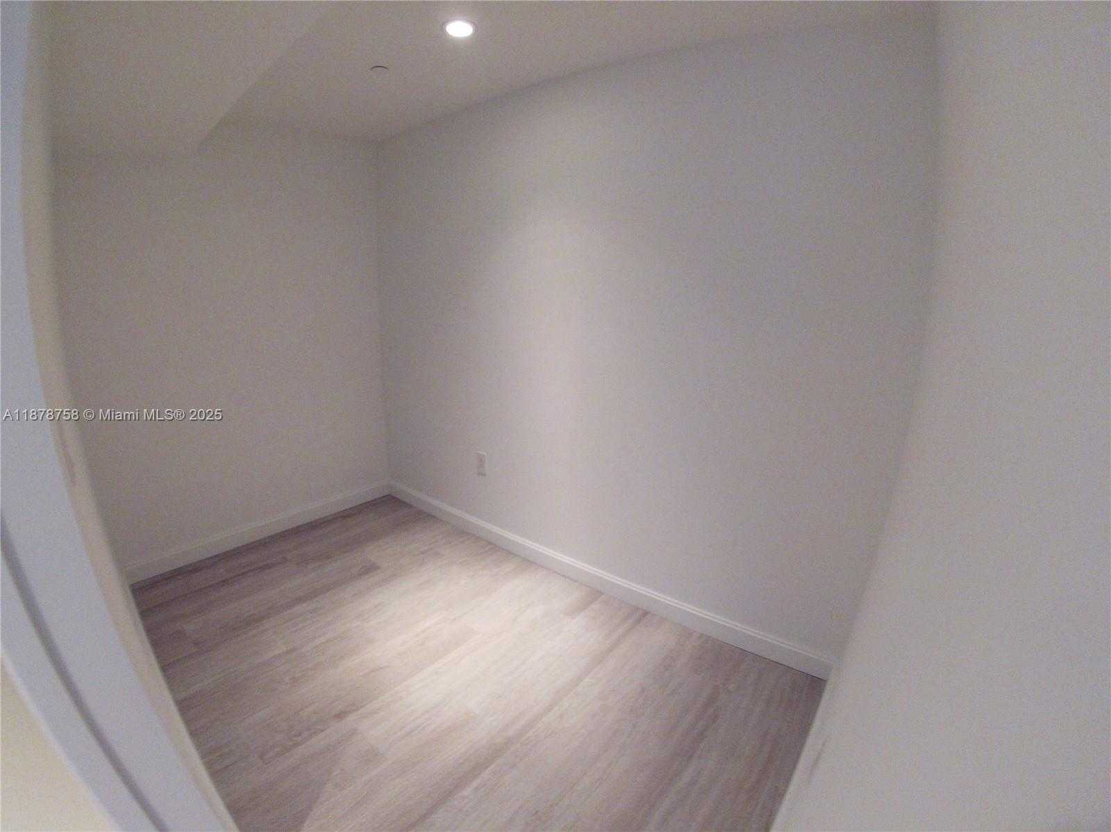 Small Image of 55 SOUTH WEST 9TH ST #2810, Miami Number 15
