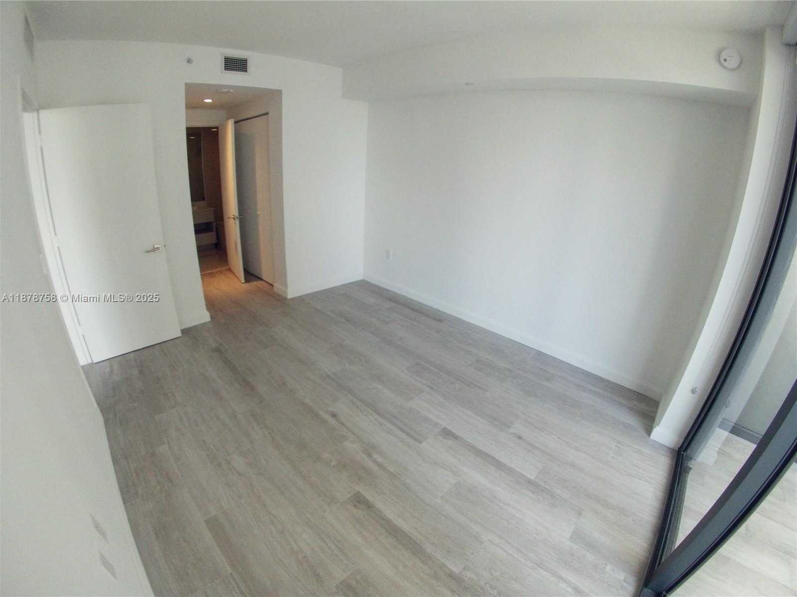 Small Image of 55 SOUTH WEST 9TH ST #2810, Miami Number 5