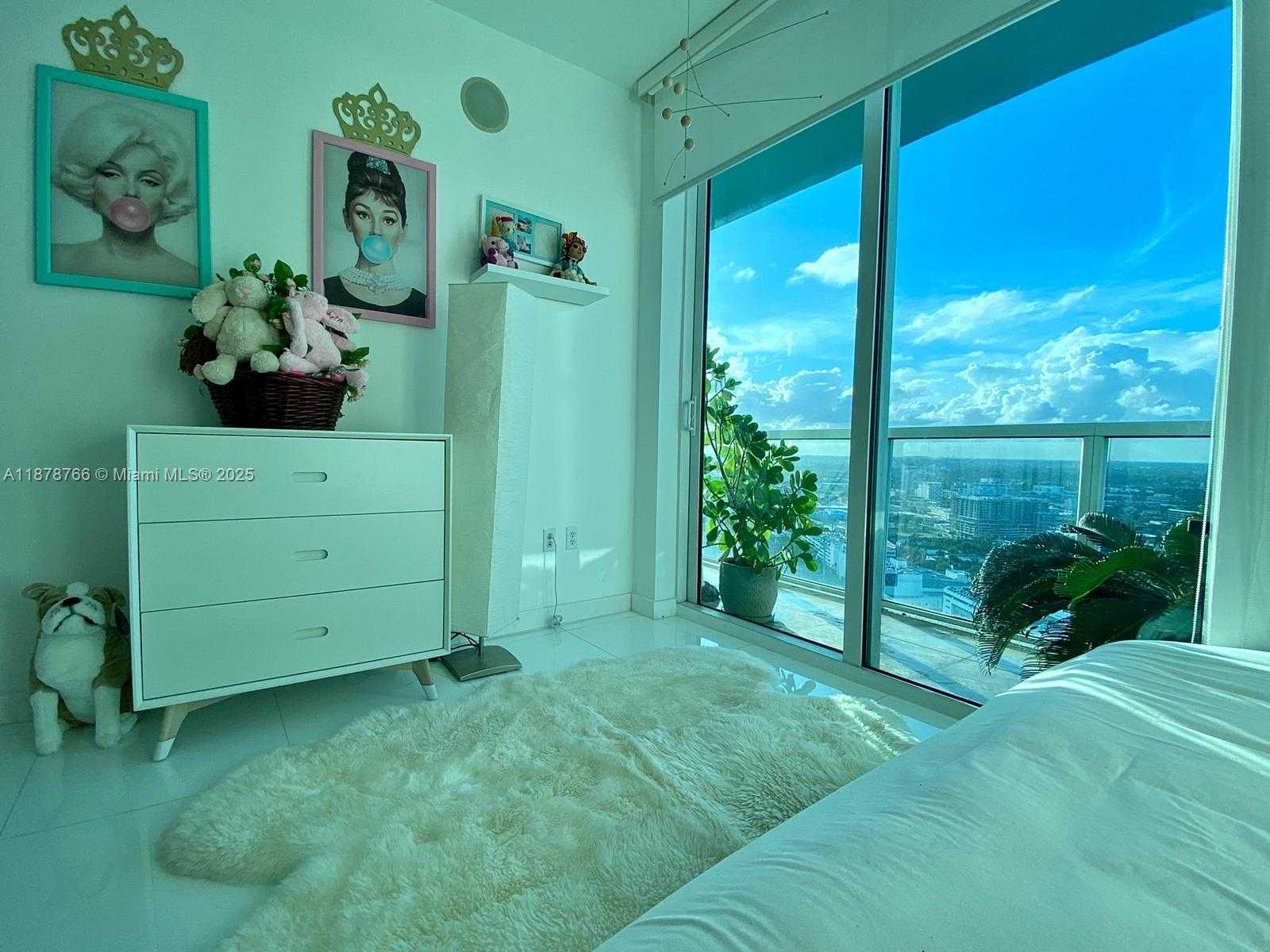 Small Image of 1900 NORTH BAYSHORE DR #3312, Miami Number 26