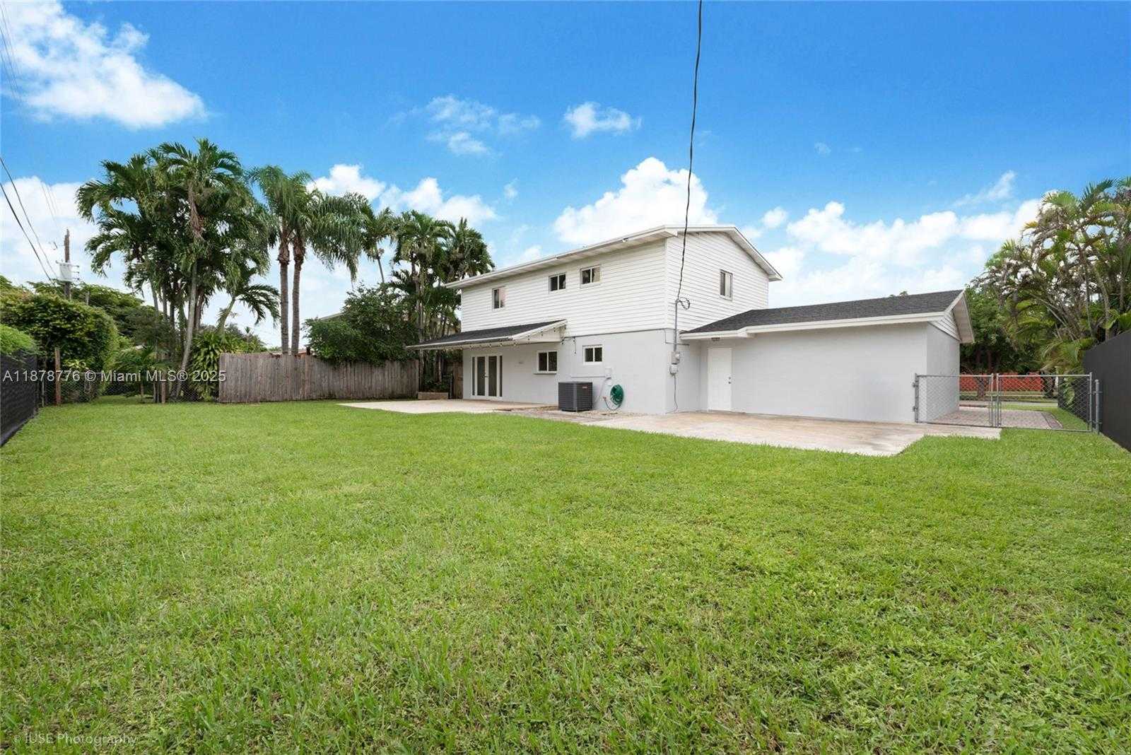 Small Image of 9975 SOUTH WEST 85TH ST, Miami Number 15