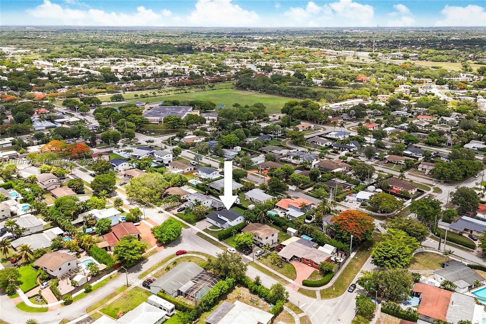 Small Image of 9975 SOUTH WEST 85TH ST, Miami Number 16