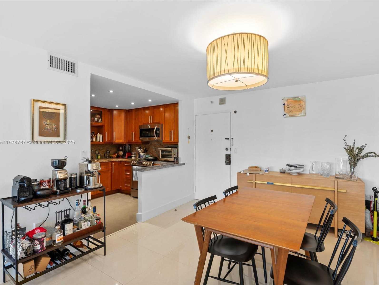 Small Image of 1450 BRICKELL BAY DR #608, Miami Number 10