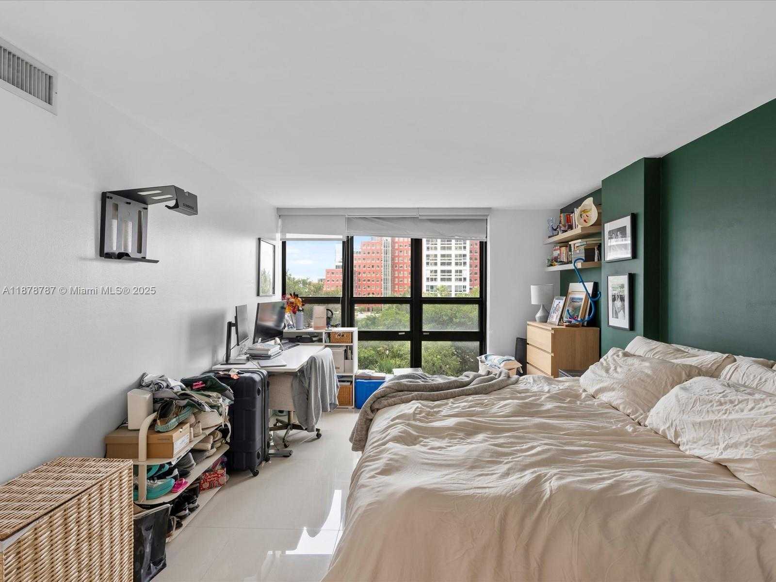 Small Image of 1450 BRICKELL BAY DR #608, Miami Number 25