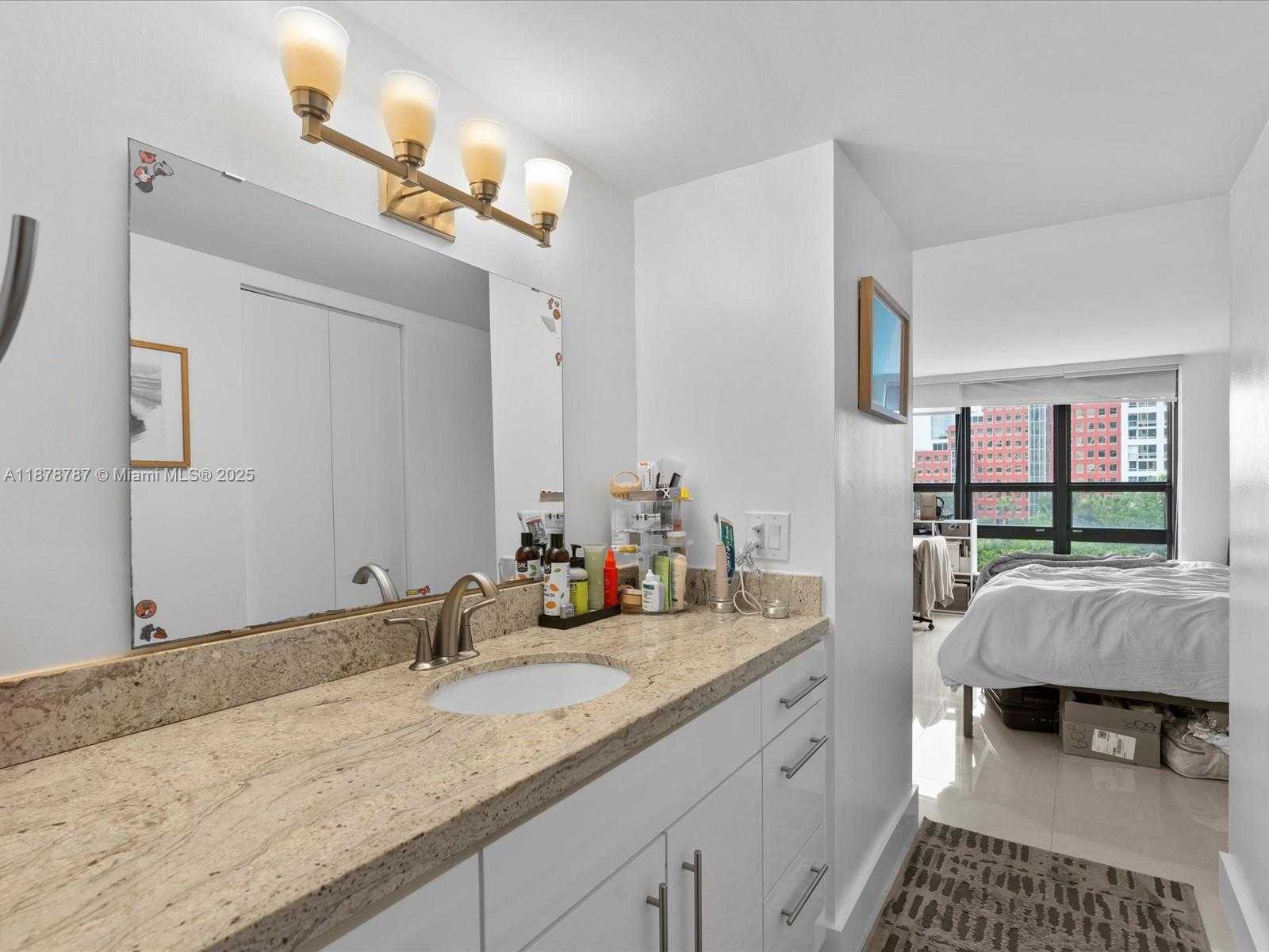 Small Image of 1450 BRICKELL BAY DR #608, Miami Number 29