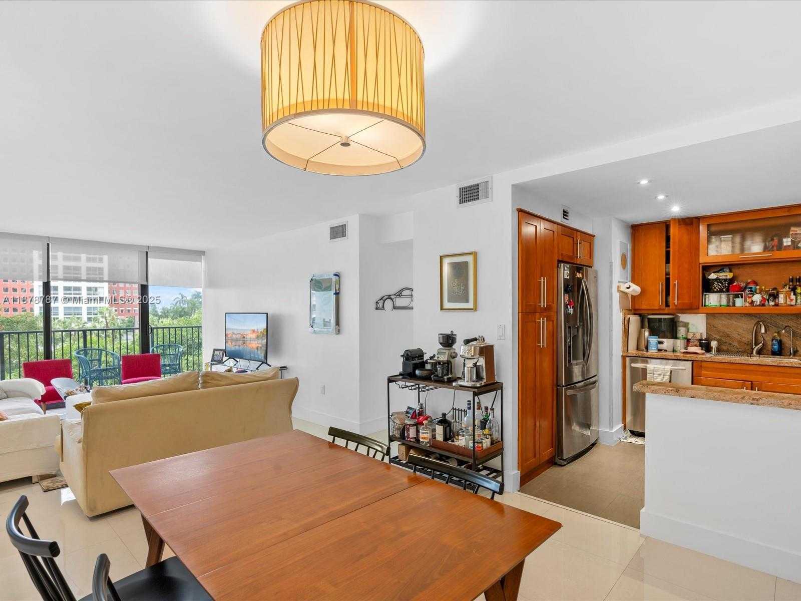 Small Image of 1450 BRICKELL BAY DR #608, Miami Number 8
