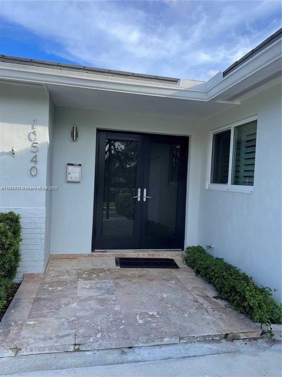 Small Image of 10540 SOUTH WEST 96TH ST, Miami Number 3