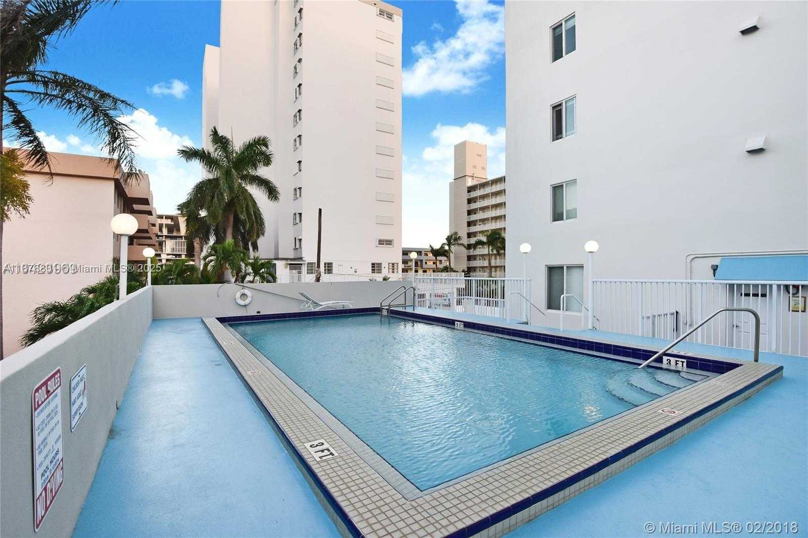 Small Image of 1345 LINCOLN RD #305, Miami Beach Number 11