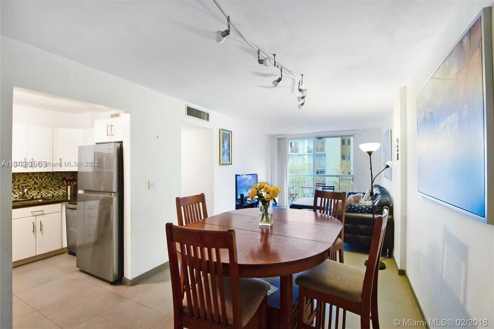 Small Image of 1345 LINCOLN RD #305, Miami Beach Number 5