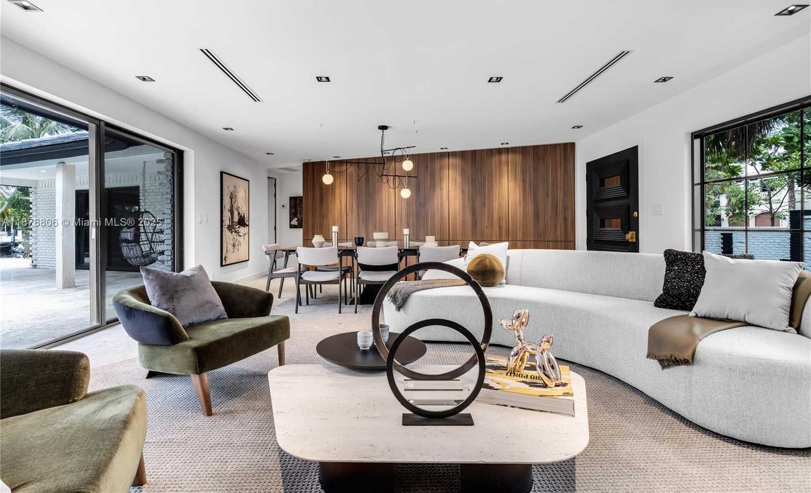 Small Image of 2500 BAYVIEW DR, Fort Lauderdale Number 6