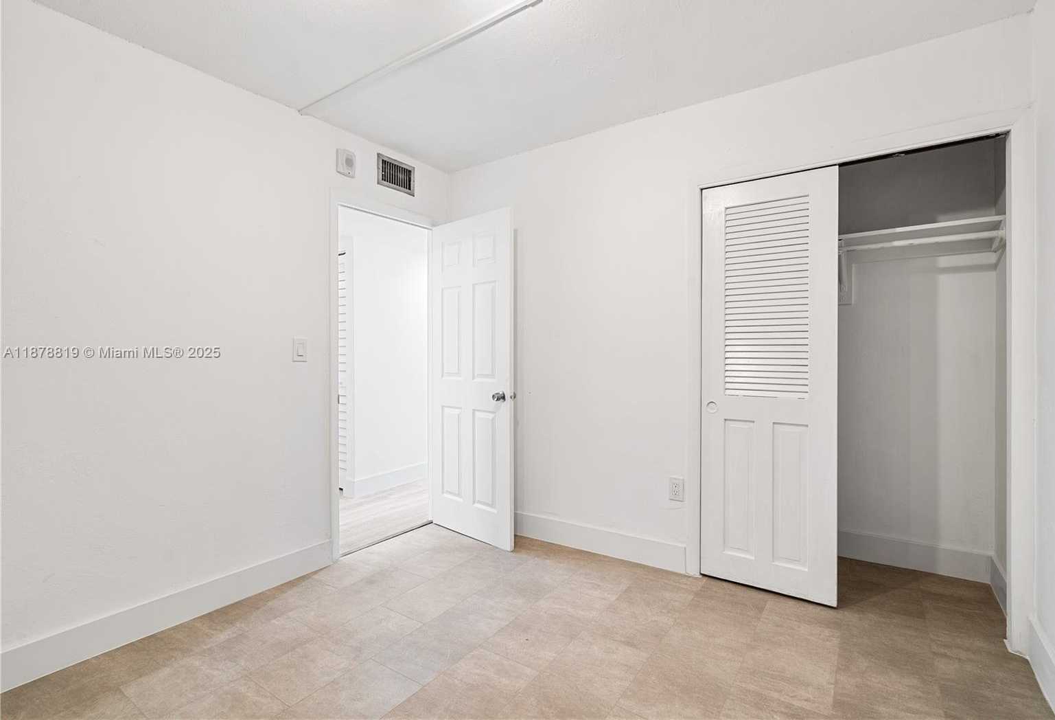 Small Image of 8305 CRESPI BLVD #2D, Miami Beach Number 13