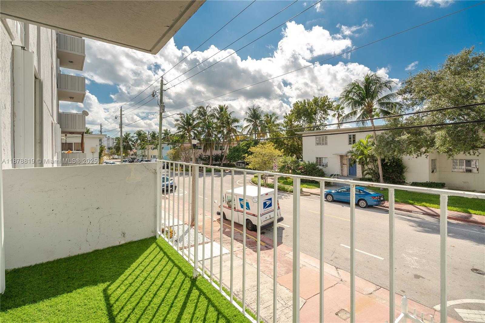 Small Image of 8305 CRESPI BLVD #2D, Miami Beach Number 16