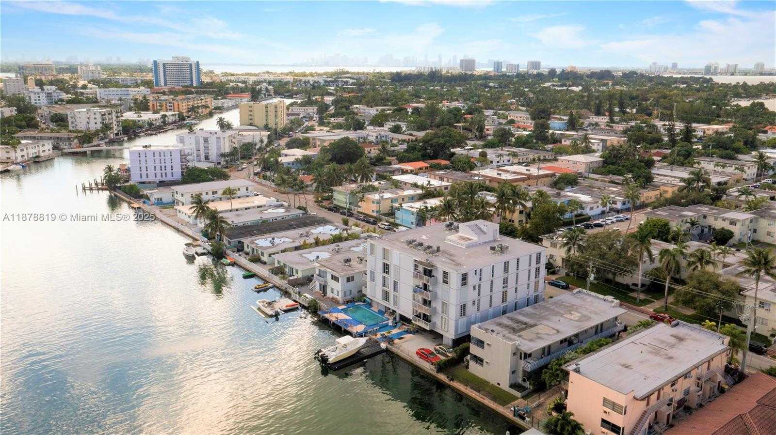 Small Image of 8305 CRESPI BLVD #2D, Miami Beach Number 18
