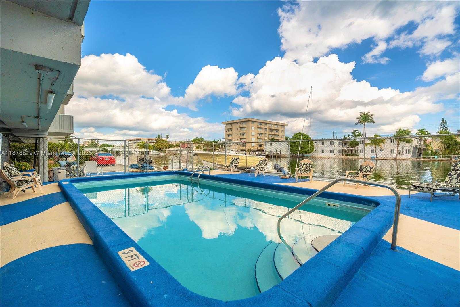 Small Image of 8305 CRESPI BLVD #2D, Miami Beach Number 21