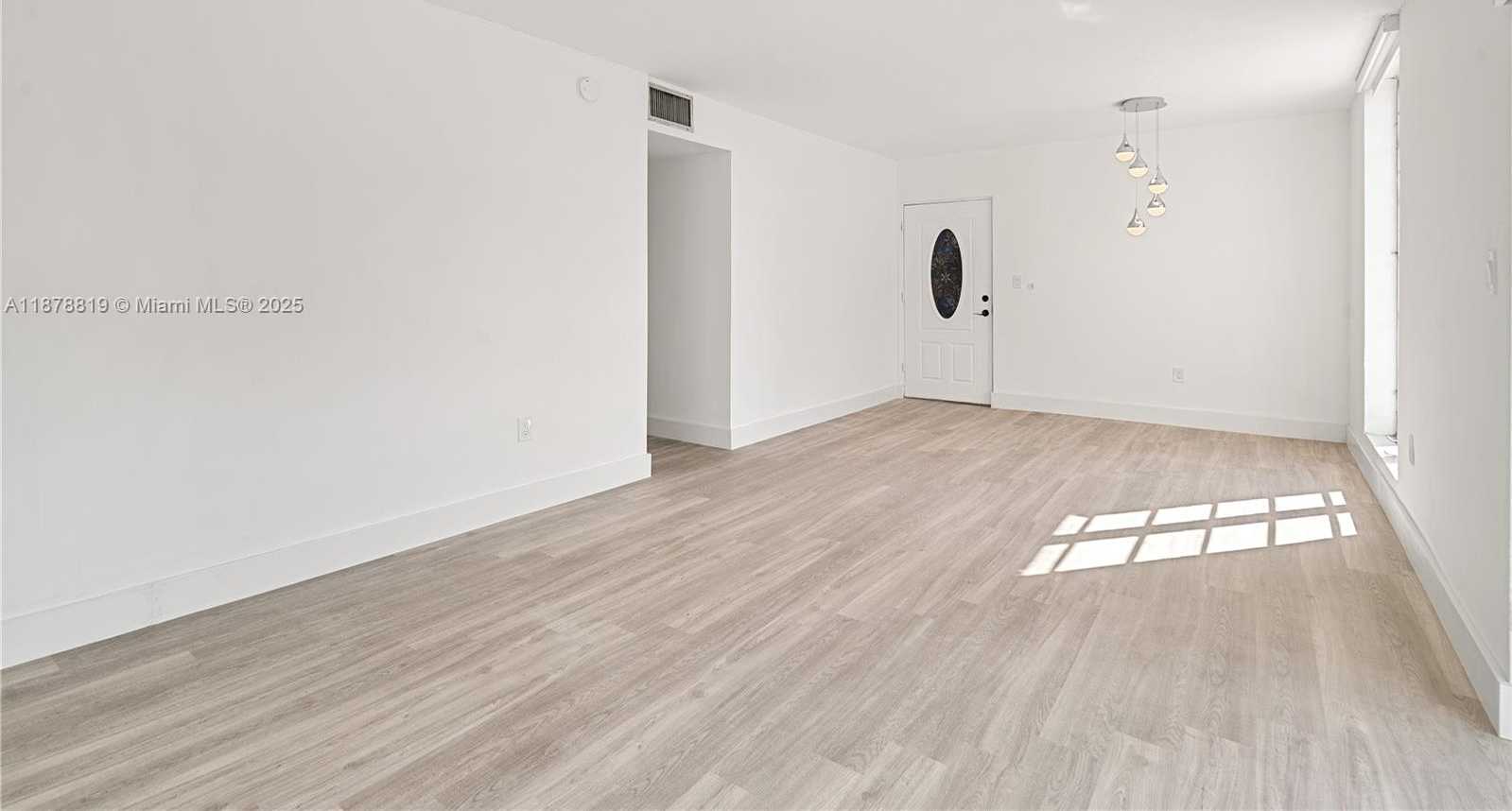 Small Image of 8305 CRESPI BLVD #2D, Miami Beach Number 4
