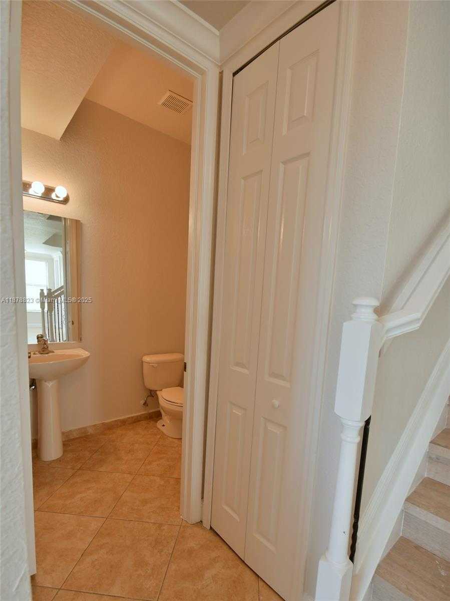 Small Image of 8940 SOUTH WEST 228TH LN, Cutler Bay Number 19