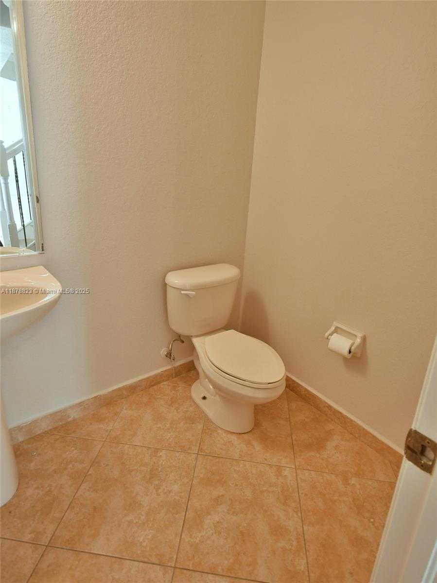 Small Image of 8940 SOUTH WEST 228TH LN, Cutler Bay Number 23