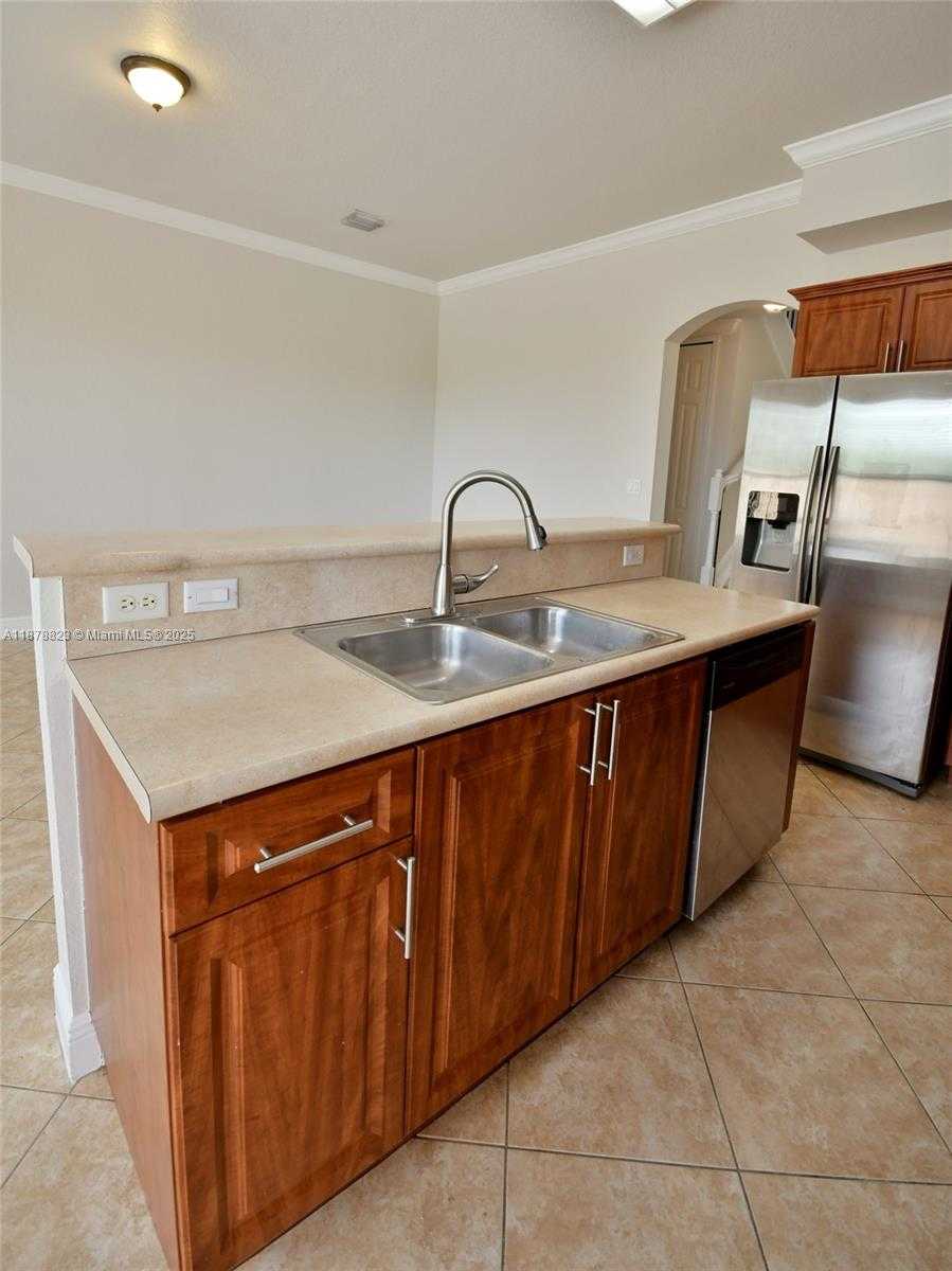 Small Image of 8940 SOUTH WEST 228TH LN, Cutler Bay Number 28