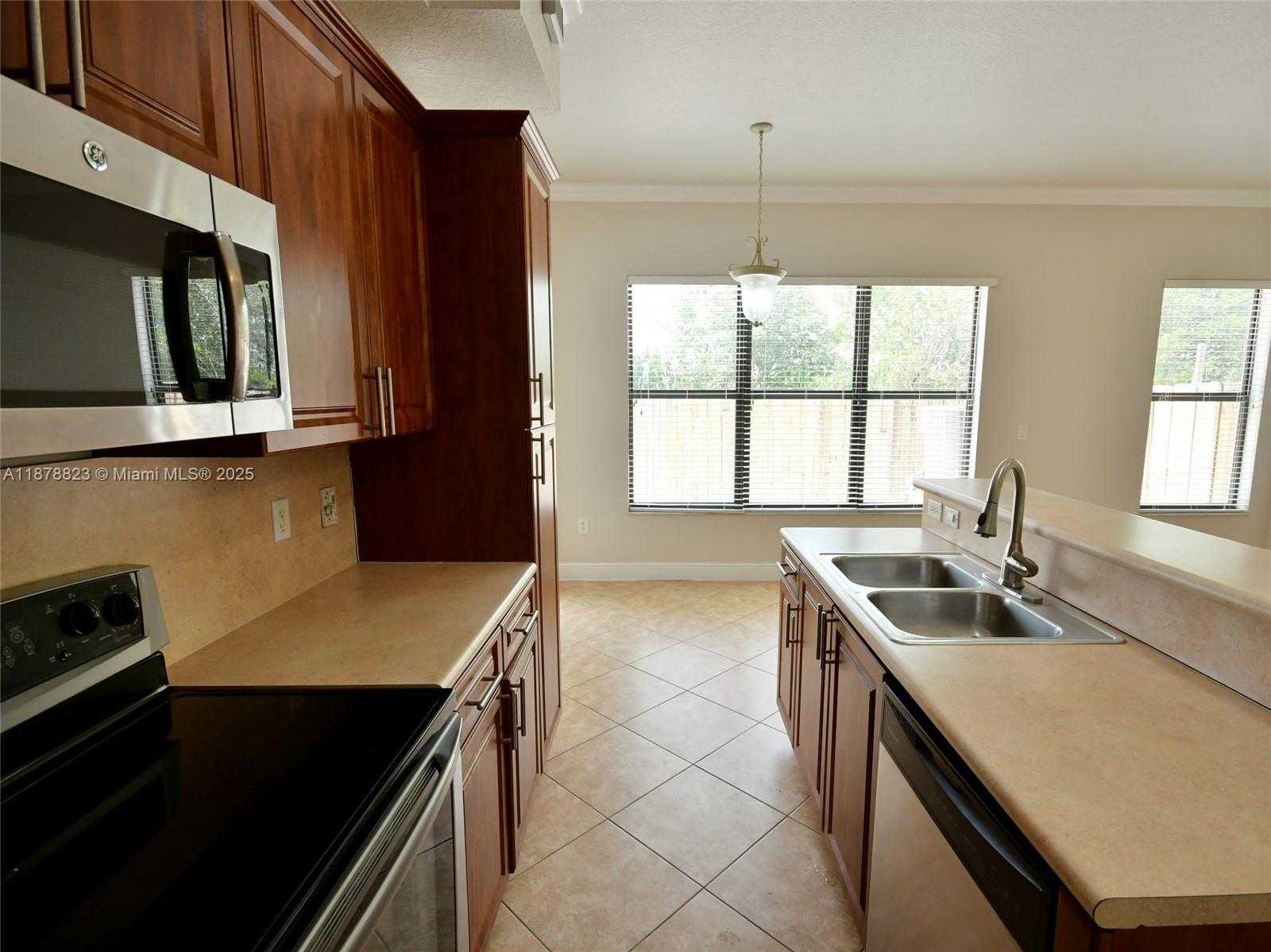 Small Image of 8940 SOUTH WEST 228TH LN, Cutler Bay Number 30