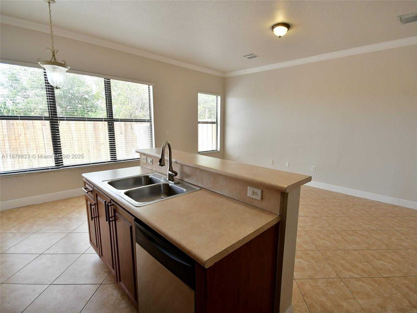 Small Image of 8940 SOUTH WEST 228TH LN, Cutler Bay Number 31