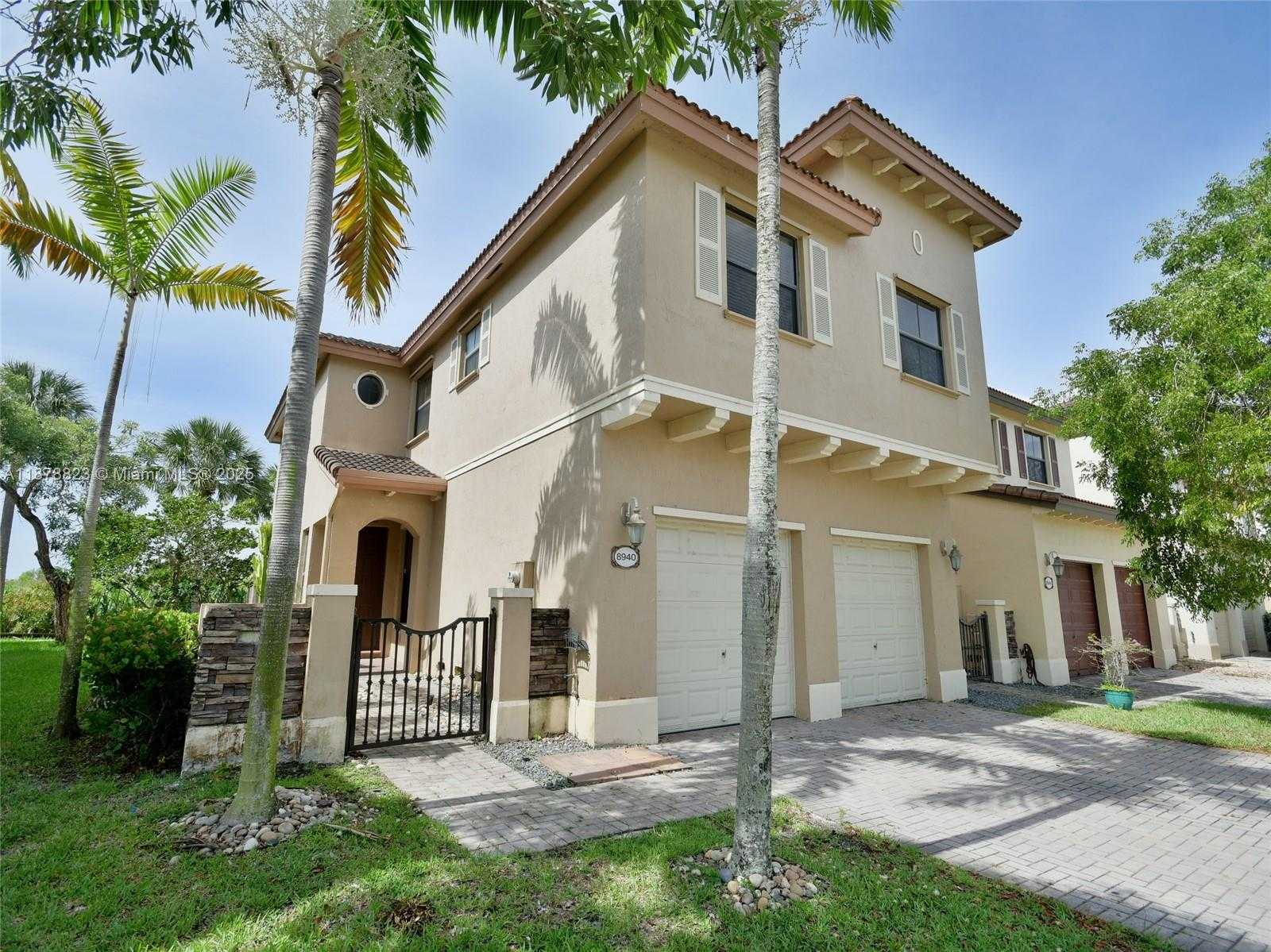 Small Image of 8940 SOUTH WEST 228TH LN, Cutler Bay Number 4