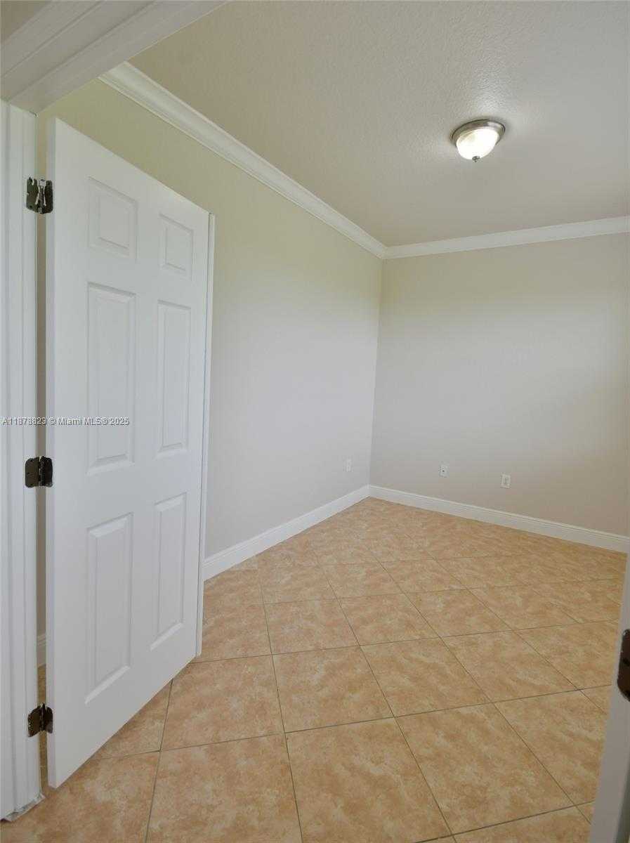 Small Image of 8940 SOUTH WEST 228TH LN, Cutler Bay Number 44