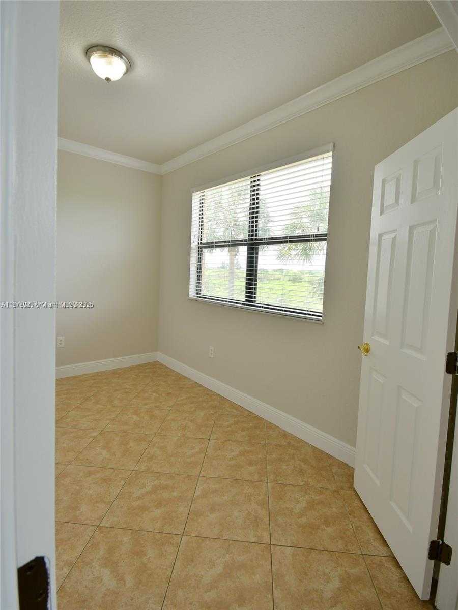Small Image of 8940 SOUTH WEST 228TH LN, Cutler Bay Number 45