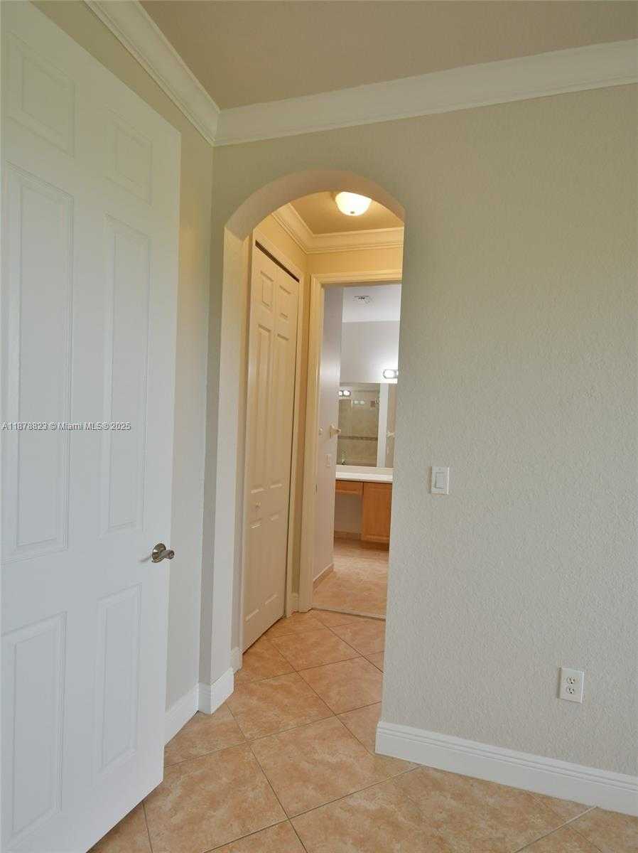 Small Image of 8940 SOUTH WEST 228TH LN, Cutler Bay Number 48