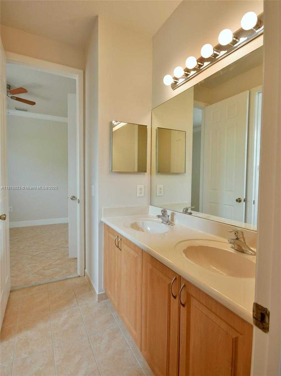 Small Image of 8940 SOUTH WEST 228TH LN, Cutler Bay Number 66
