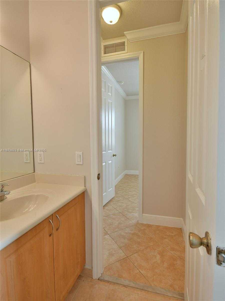 Small Image of 8940 SOUTH WEST 228TH LN, Cutler Bay Number 67